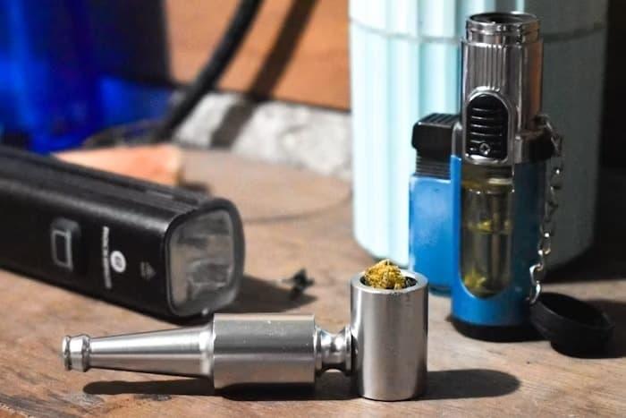 2025 consumer guide to the best e-cigarette and real answers in the electronic cigarette vs normal cigarette debate