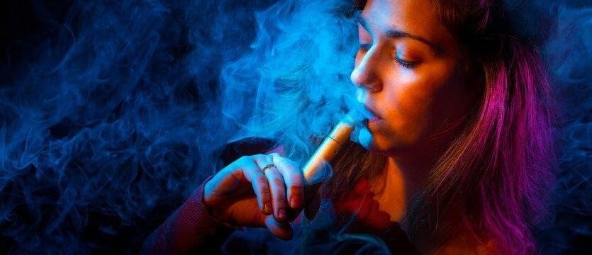 Complete Guide to đá gà trực tiếp thomo c3 live action and clear answers to what is an e cigarette used for