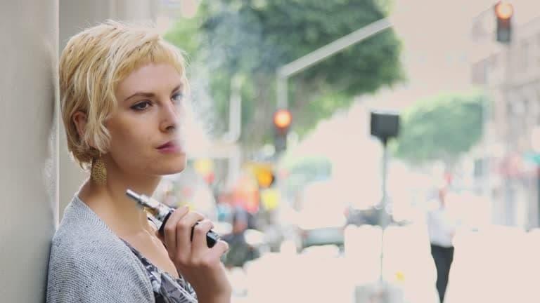 E-Sigara Market Guide 2025 - How the legal age for e cigarettes Affects Sales, Compliance and Buyer Verification