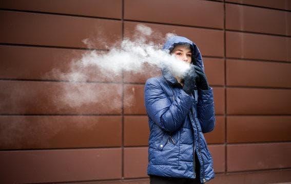 E-liquidy guide to electronic cigarette charger price comparisons, performance and top places to buy