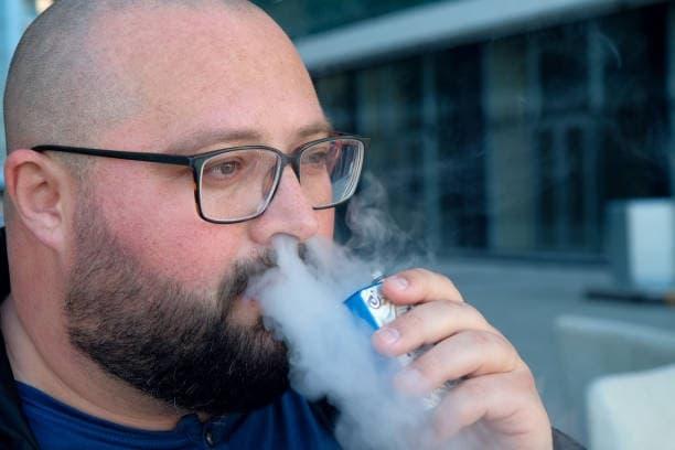 IBvape E-cigarete Review and Buying Guide Featuring Best kiwi electronic cigarette Flavors and User Tips